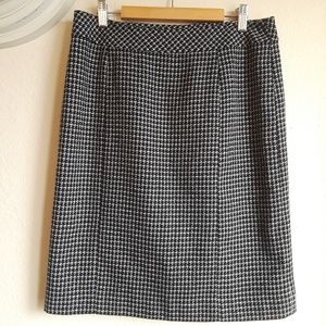 🔥SALE 🤑Covington black and white tweed skirt 8